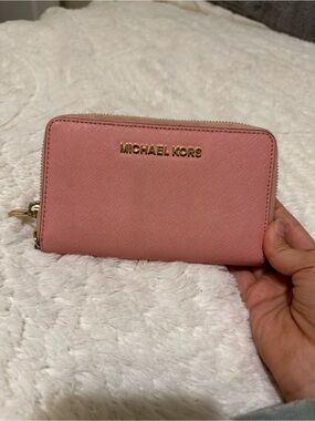 Michael Kors Blush Pink Saffiano Zip Wallet with Gold Logo